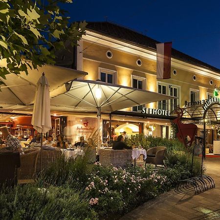 Seehotel Hubertushof Velden am Wörthersee Exterior photo